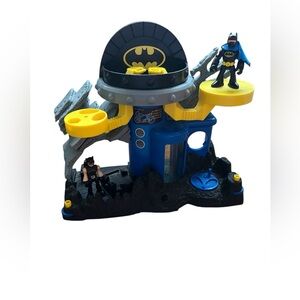 Fisher-Price Imaginext DC Super Friends Bat Command Center playset